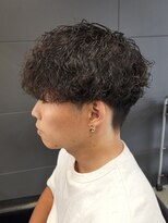 ニアウ 伊勢崎連取店(Niau)&nbsp;波巻きプードルパーマツイストスパイラル刈り上げマッシュメンズ