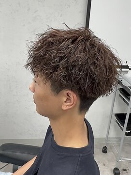 ウノ(U.No.) ツイストスパイラルパーマ