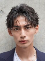 フェザーパーマフェザーショート毛流れヘアセンターパート原宿