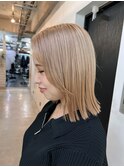 ハイトーンベージュ