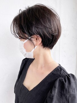 シオン(shion) ショートボブくびれヘアおくれ毛顔周りレイヤー_ba343553
