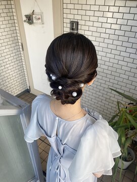 フェリーチェ(Felice) シニヨン　アップヘア　キレイめヘア　参列ヘア