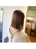 20代/30代/ミディアム切りっぱなしボブ/酸性ストレート