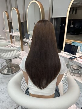 ロンドルピナス 小倉(Lond Lupinus) ミディアムヘア暗めカラー/デザインカラー/フェイスフレーミング