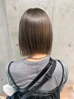 エウペ 渋谷(WEUPE)&nbsp;斜めバング/グレージュカラー/デザインカラー/シルキーベージュ