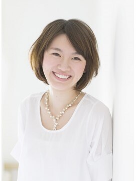 ヘアカラーサロン(Hair Color Salon) 落ち着きある丸いシルエットの王道ボブ