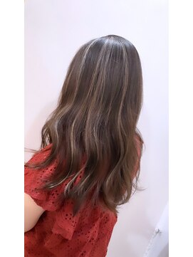 ヘアーステーション ハレラ(Hair station HaLe'LA) ナチュラルハイライト／エアタッチ