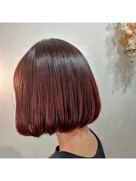 ティクルピンク(Tickled Pink) 〈Tickled Pink ティクルピンク〉ピンク×ボブ