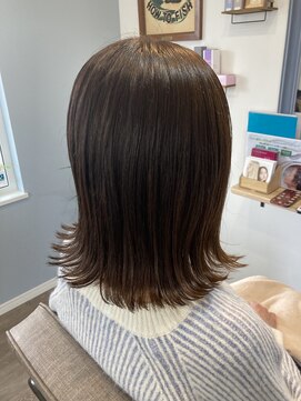 ベル ヘアアンドヘッドスパ(Belle Hair&Head spa) 外ハネ切りっぱなしボブ