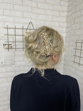 ベルデイズ 横浜西口店(BELDAYS) 華やかルーズアップ