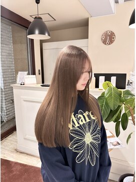 リー ルーチェ 布施(Lee Luce) 透明感たっぷりbeige