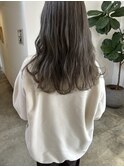 オリーブグレージュ
