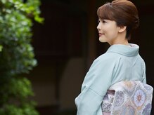 ―　美しい着物でおなじみのきぬやスタッフによる着付け　―