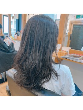 リル 塚口(LiL) 巻き髪風パーマスタイル☆ism