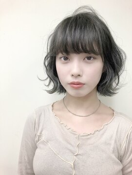 カミノア 銀座店(CAMINOIA) くすみブルーの暗めカラー　ボブウルフ　ネビージュ