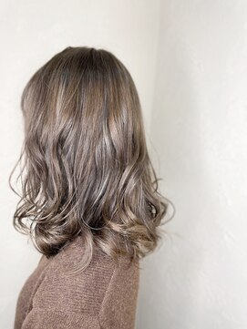 ヘア カンパニー トワ 千葉店(TOWA) 伸ばしかけハイライトアッシュグレージュ！