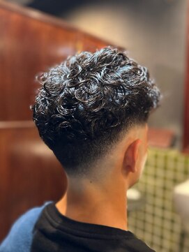 バーバーショップ レガロ(REGALO) スペインカール