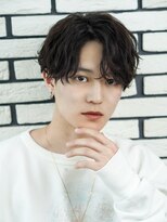 オーシャントーキョーオーバー 渋谷(OCEAN TOKYO OVER)&nbsp;韓国波巻き束感ショートマッシュパーマウルフセンターパート