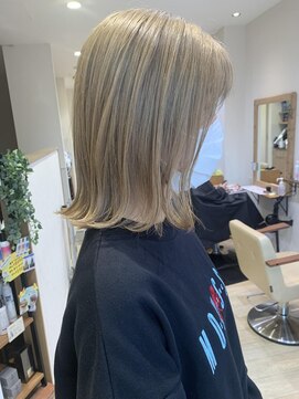 ステラバイケンジ(STELLA by KENJE) 姫カットカールセミディシアーカラー