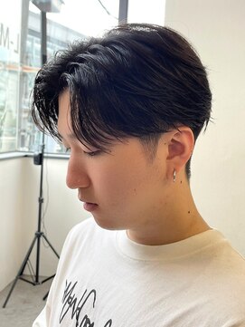 エルマーク 京橋(L-MARK) センターパートニュアンスパーマ韓国カルマパーマコンマヘア