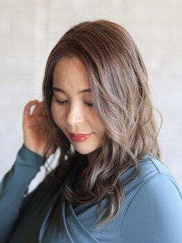 ルレーヴ 萩丘店(Le reve)の写真/【オーガニックカラー¥5,800】落ち着きのあるナチュラル空間のサロン♪旬カラーで最新スタイルにチェンジ！
