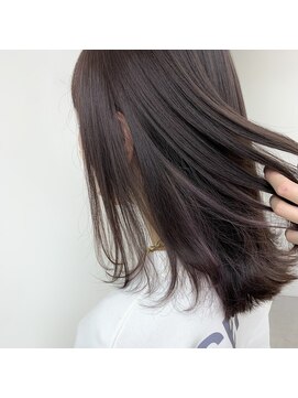 ビューティズム エルム(Beautism Elm) ラベンダー　アッシュ　外ハネ　セミロング