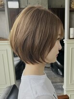 ザシー オモテサンドウ(The C) 20代30代40代50代ナチュラル大人可愛いレイヤーショートボブ