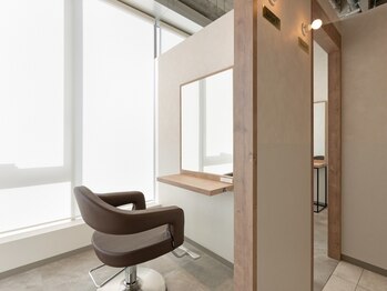 SALOWIN 名古屋栄駅前店【サロウィン】【4/1 NEWOPEN(予定)】の写真/【栄駅徒歩1分】全席半個室空間で、日々の喧騒を忘れ心身ともにリラックス…♪感染対策も実施中◎