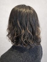 キリ 逗子(kiri) 逗子葉山ウェーブパーマショートボブレイヤーボブヘアカラー韓国