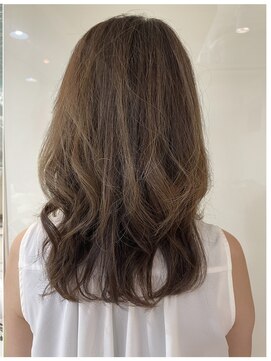 ゼルアヴェダ 浦和パルコ店(ZELE AVEDA) 抜け感セミロングレイヤー