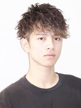 ネロ ファーストクラス(NERO.first class) オシャレ感◎ナチュラルブラウン×刈上げアシメ