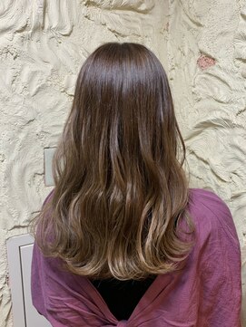 アルター(aL ter) クリーミーベージュ