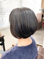ベッカ(Becca) 前下がりグラボブ