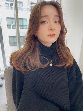 ノク 渋谷(nok) ミルクベージュセンターパート_黒髪小顔オリーブグレー