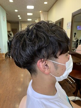 イル デ パン ILE DES PINS ゆるスパイラルマッシュショート