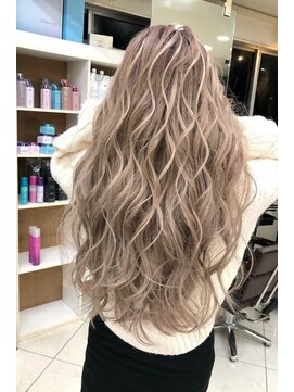 リア 大阪梅田(Ria) ～ミルクティーハイライト　シールエクステ～【Ria 大阪 梅田】