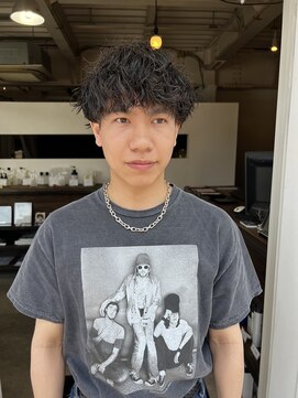 イリス(Iris.) ツイストスパイラル 〇スタイリスト平田