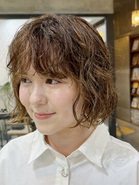 ナループロアオハナ(Nalu pu loa ohana) ボブパーマ/パーマ/ゆるめパーマ/原宿/表参道