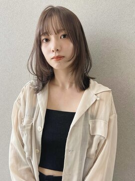 シーク 天神(SEEK) グレージュ/ミディアムレイヤー/レイヤーカット/トリートメント