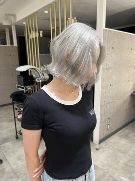 ノエ 心斎橋(Noe) 心斎橋/南船場/ブリーチ/ダブルカラー/ハイトーン