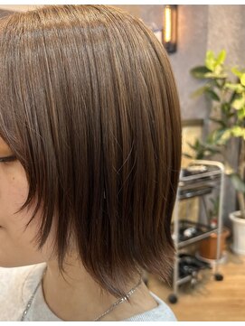 ニコ(nico) 顔周りレイヤーボブ 30代40代50代