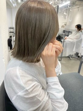 フォト 新宿三丁目(foto) 大人ガーリー/似合わせカット/ミディアムレイヤーカット/富山