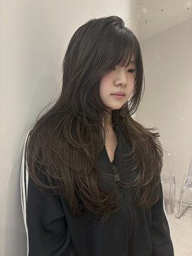 イリ(iLi) 【iLi×Ryong】レイヤーカット/ハッシュカット〈立川〉