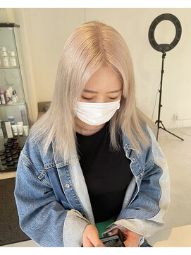 ターン ヘアー(TAAN HAIR) ハイトーン　ホワイトベージュ