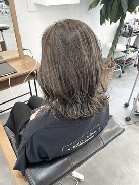 ルヴェルヘアー(Revel hair) ミディアムレイヤー×ハイライトスタイル