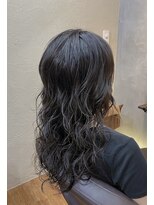シェルビー 新宿(SHELBe)&nbsp;黒髪×クラゲヘアー[新宿/ヘッドスパ/白髪染め]