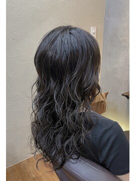 シェルビー 新宿(SHELBe) 黒髪×クラゲヘアー[新宿/ヘッドスパ/白髪染め]