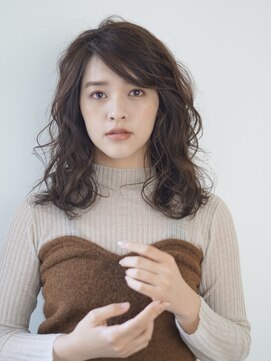 パール(PearL) 【PearL】ウェービーミディパーマ×ラベンダーベージュカラー