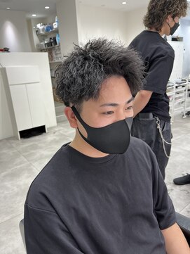 ルースト 西院店(ROOST) スパイキーショート ツイストパーマ