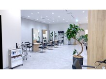 FURUSHOオリジナルのカットテクニックと厳選アイテムで「本当になりたいスタイル」を実現致します。